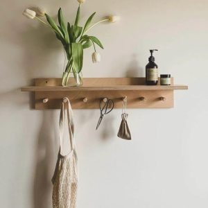 perchero de madera pared